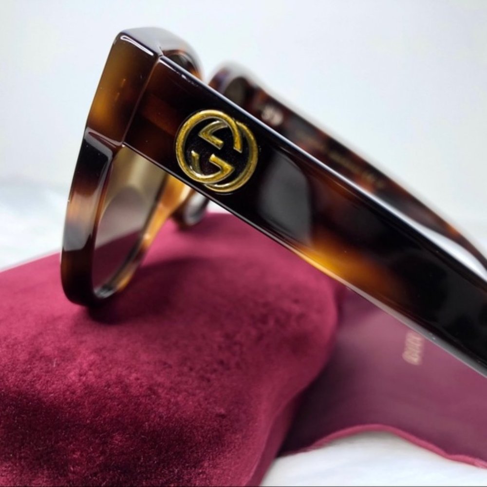 GUCCI - 56mm Cat Eye Tortoise Sunglasses - Picture 2 of 8